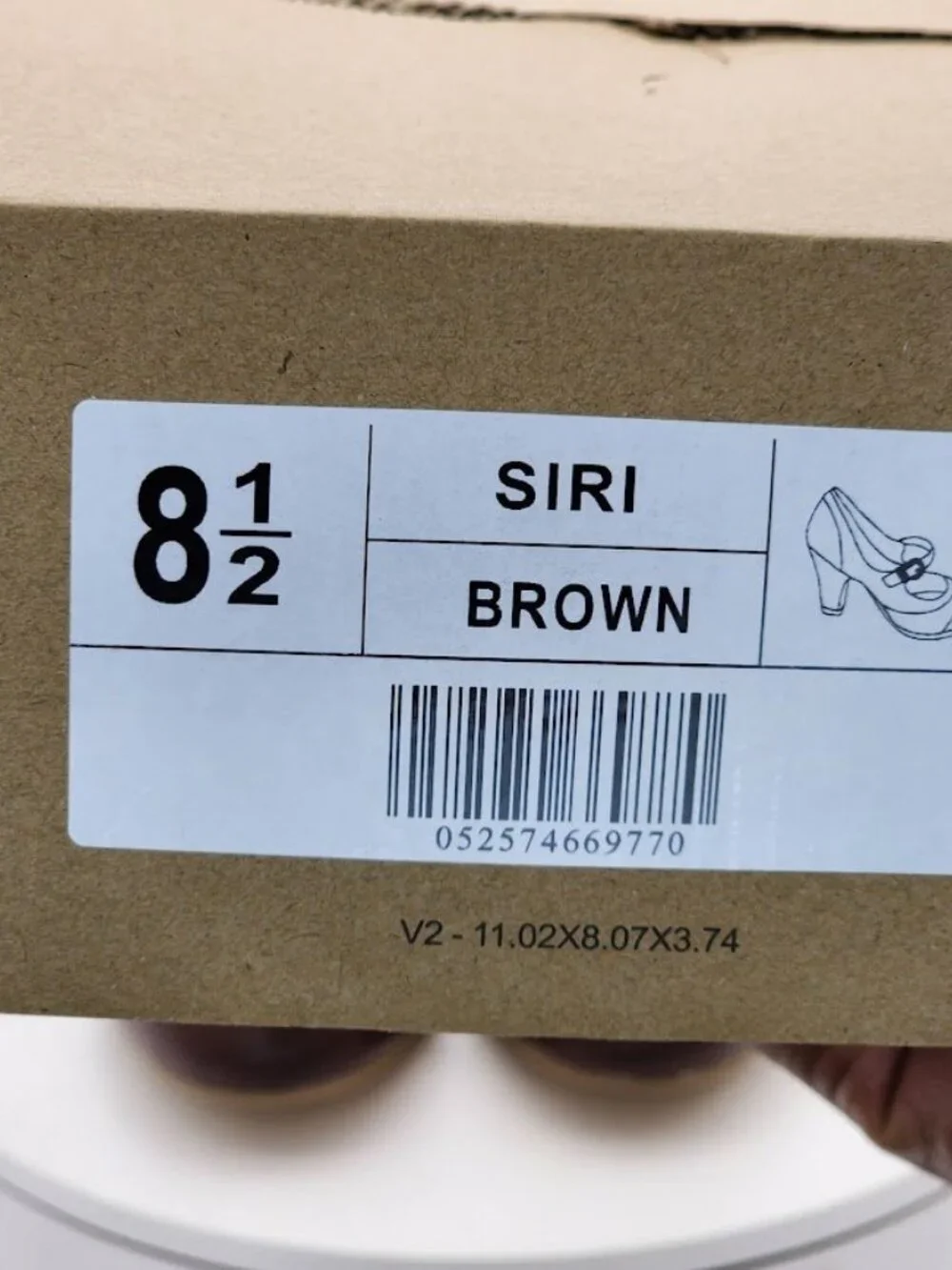 Journee Collection Siri Brown Mary Jane Pumps Round Toe Heels Women's Size 8.5